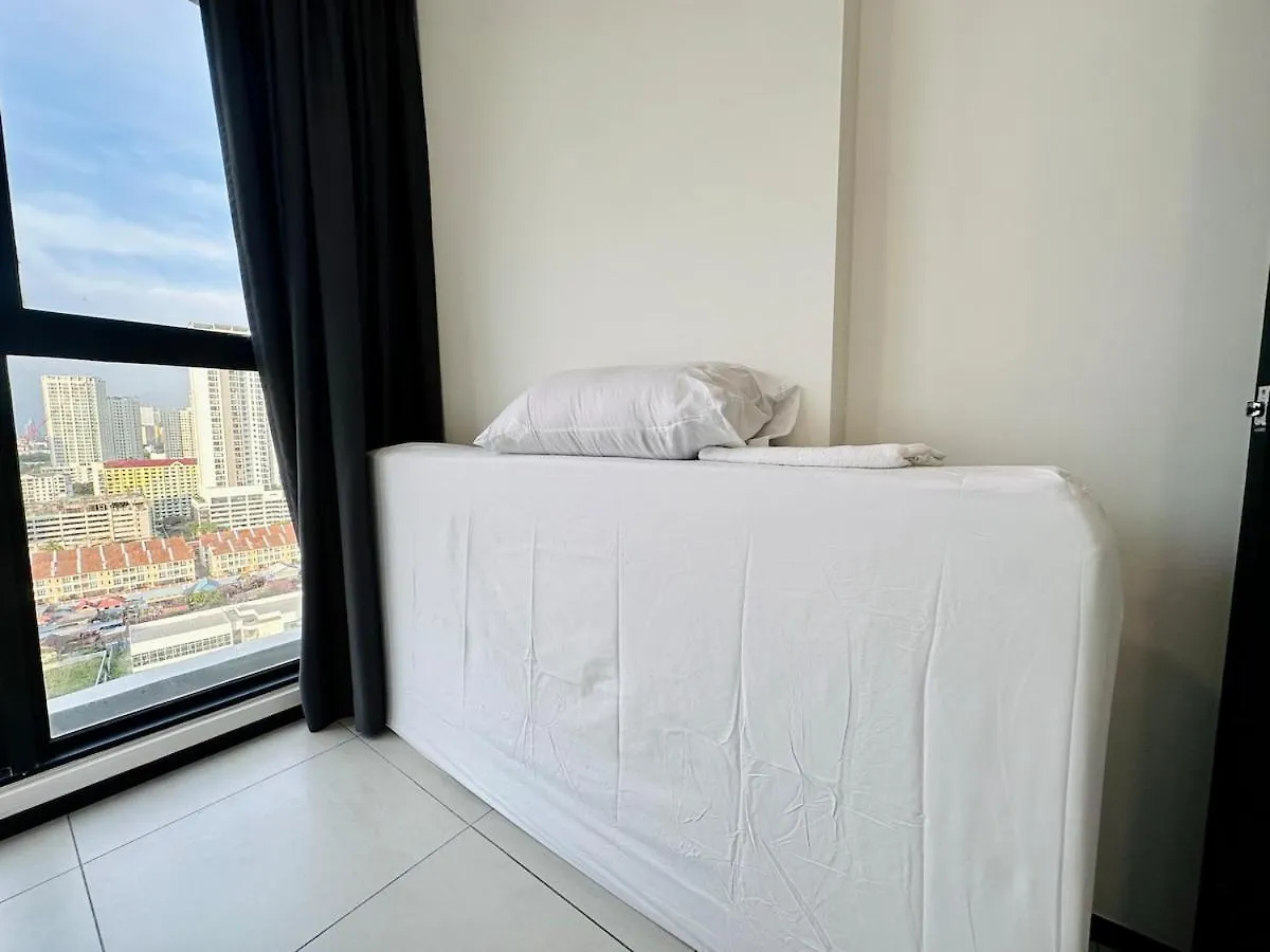 Apartment In Georgetown 3Br 10Pax  George Town