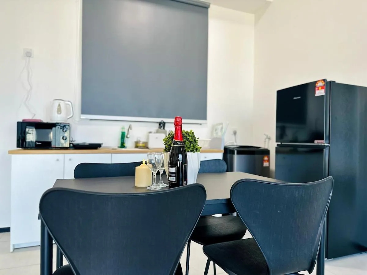 Apartment In Georgetown 3Br 10Pax George Town